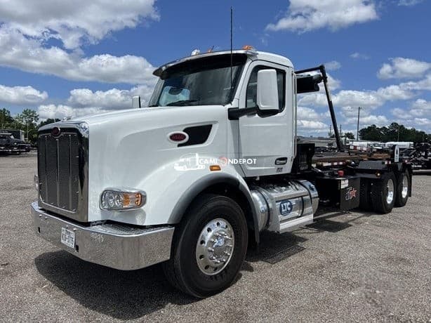 2023 Peterbilt 567 Garbage Trucks