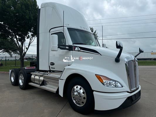2026 Kenworth T680 Day Cab Trucks