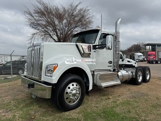 2026 Kenworth W990 Day Cab Trucks