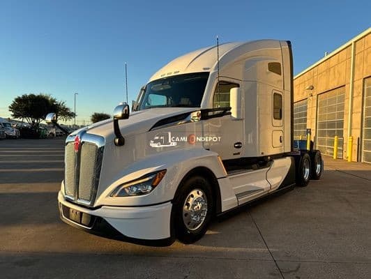 2025 Kenworth T680 Sleeper Trucks