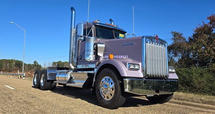 2025 Kenworth W900L Day Cab Trucks
