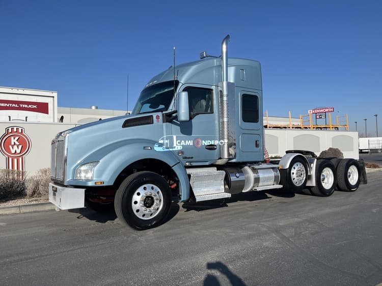 2020 KENWORTH T880 Sleeper Trucks