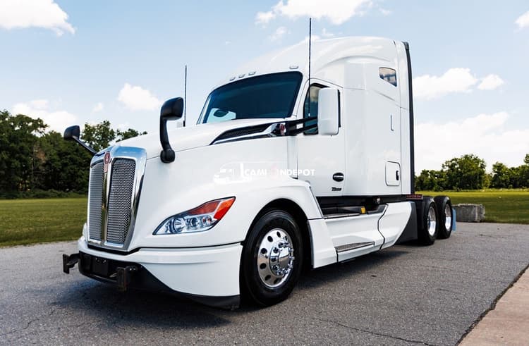 2023 Kenworth T680 Sleeper Trucks