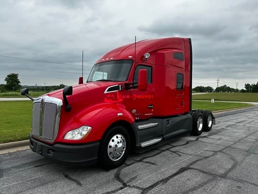 2021 Kenworth T680 Sleeper Trucks