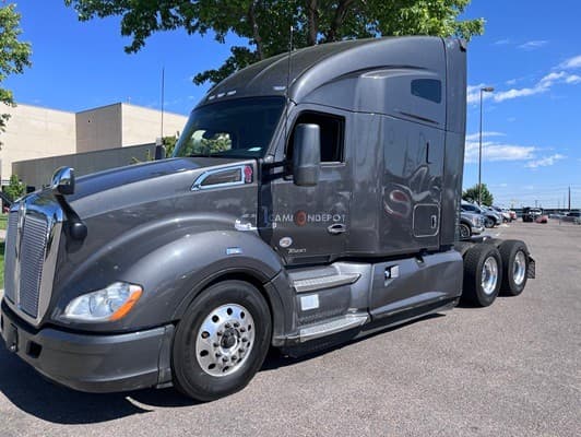 2021 Kenworth  T680 Sleeper Trucks