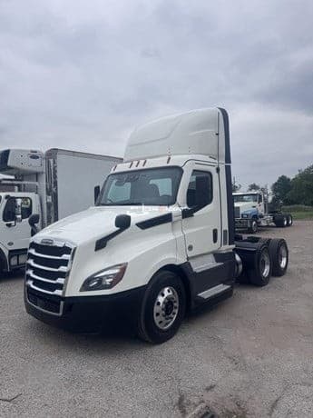 2021 Freightliner CASCADIA 116 Day Cab Trucks
