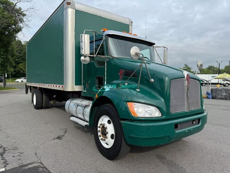 2018 Kenworth T SERIES Box Trucks