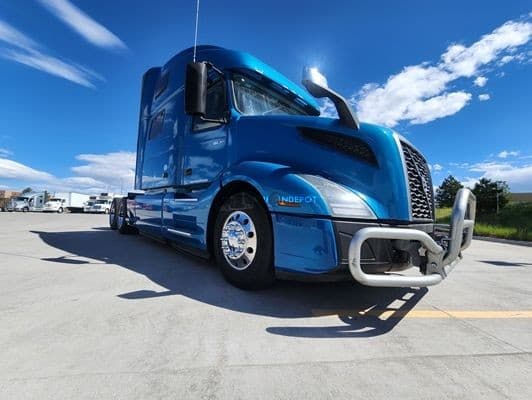 2020 Volvo VNL64T860 Sleeper Trucks