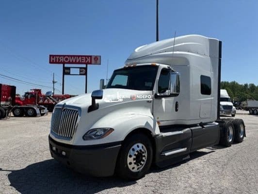 2020 International LT625 Sleeper Trucks