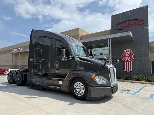 2022 Kenworth T680 Sleeper Trucks