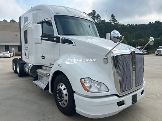 2019 Kenworth T680 Sleeper Trucks