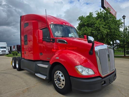 2020 Kenworth T680 Sleeper Trucks