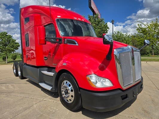 2020 Kenworth T680 Sleeper Trucks