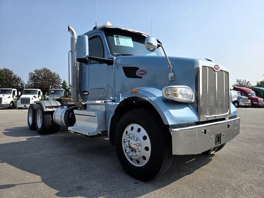 2022 Peterbilt 567 Day Cab Trucks