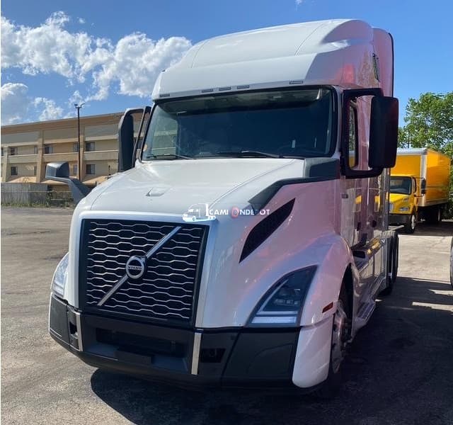 2024 Volvo VNL64T760 Sleeper Trucks