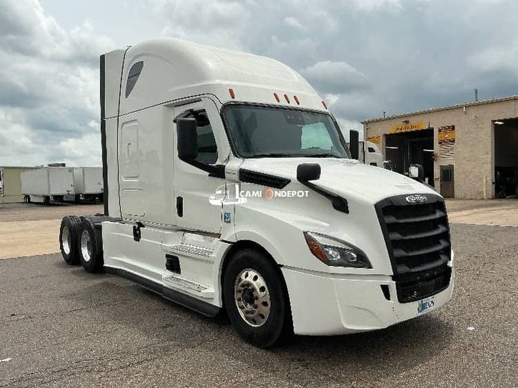 2022 Freightliner T12664ST Sleeper Trucks