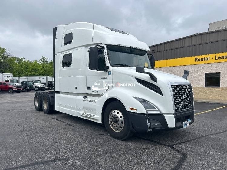 2022 Volvo VNL64860 Sleeper Trucks