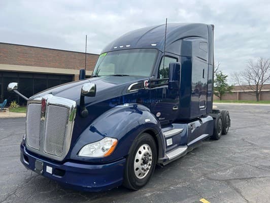 2021 Kenworth T680 Sleeper Trucks