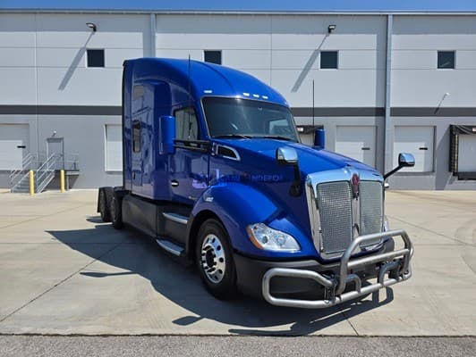 2021 Kenworth T680 Sleeper Trucks