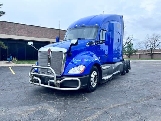 2021 Kenworth T680 Sleeper Trucks