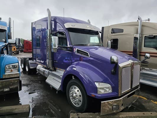 2023 Kenworth T880 Sleeper Trucks