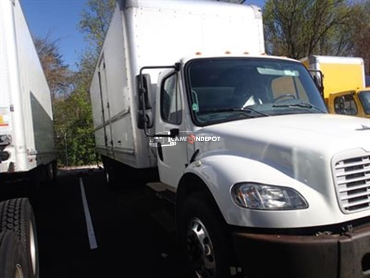 2020 Freightliner M2 106 Box Trucks