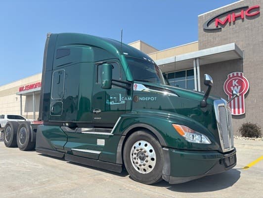 2023 Kenworth T680 Sleeper Trucks
