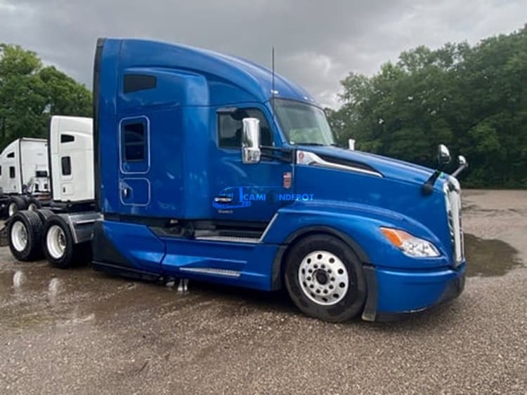 2022 Kenworth T680 Sleeper Trucks