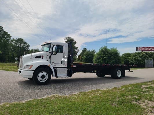 2018 Kenworth T270 Flatbed Trucks