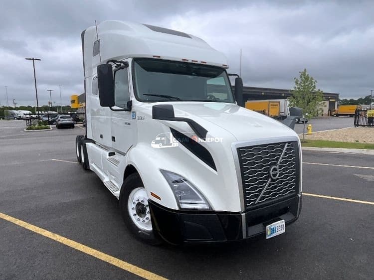 2022 Volvo VNL64760 Sleeper Trucks