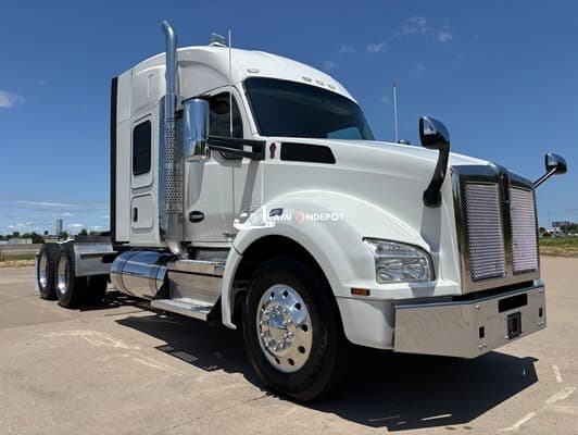 2022 Kenworth T880 Sleeper Trucks