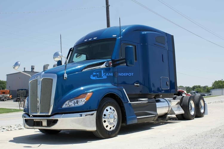 2024 Kenworth T680 Sleeper Trucks