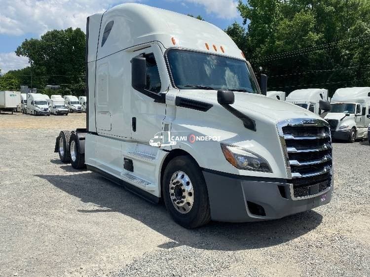 2021 Freightliner T12664ST Sleeper Trucks