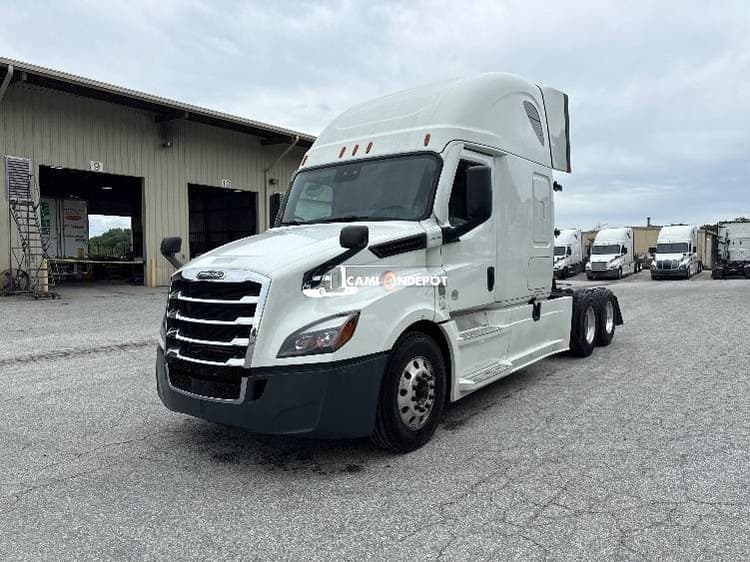 2021 Freightliner T12664ST Sleeper Trucks