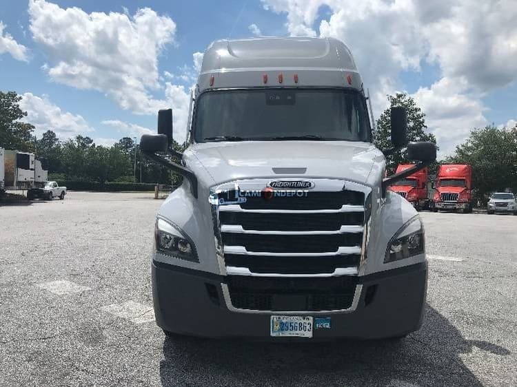 2021 Freightliner T12664ST Sleeper Trucks