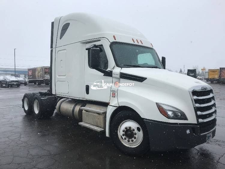 2022 Freightliner T12664ST Sleeper Trucks