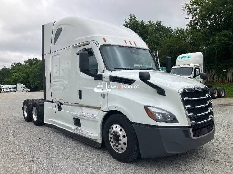 2021 Freightliner T12664ST Sleeper Trucks