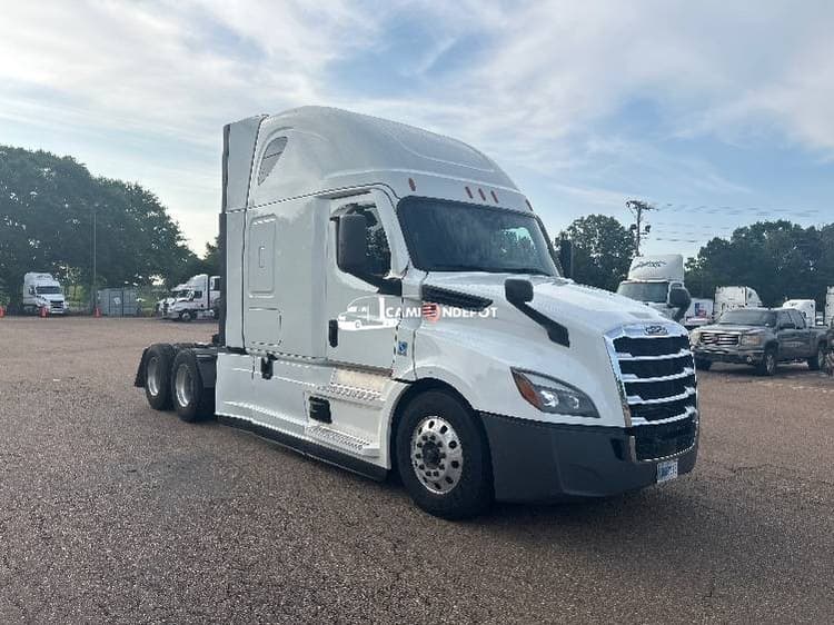 2021 Freightliner T12664ST Sleeper Trucks