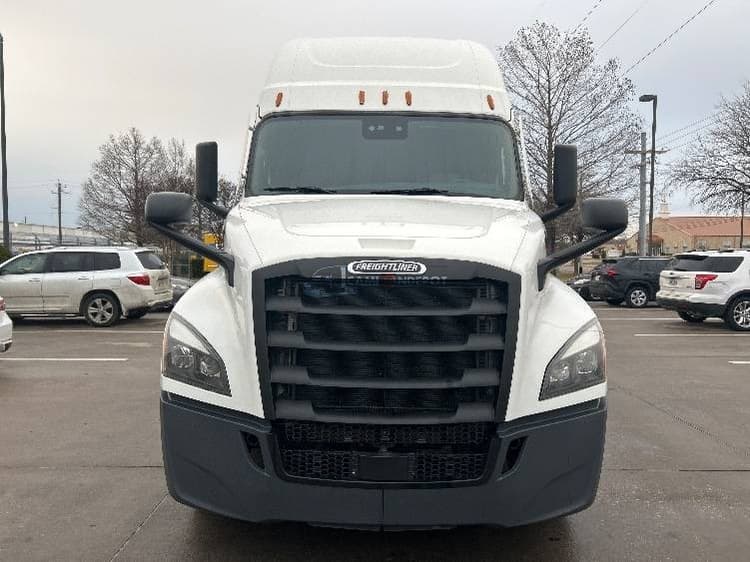 2022 Freightliner T12664ST Sleeper Trucks