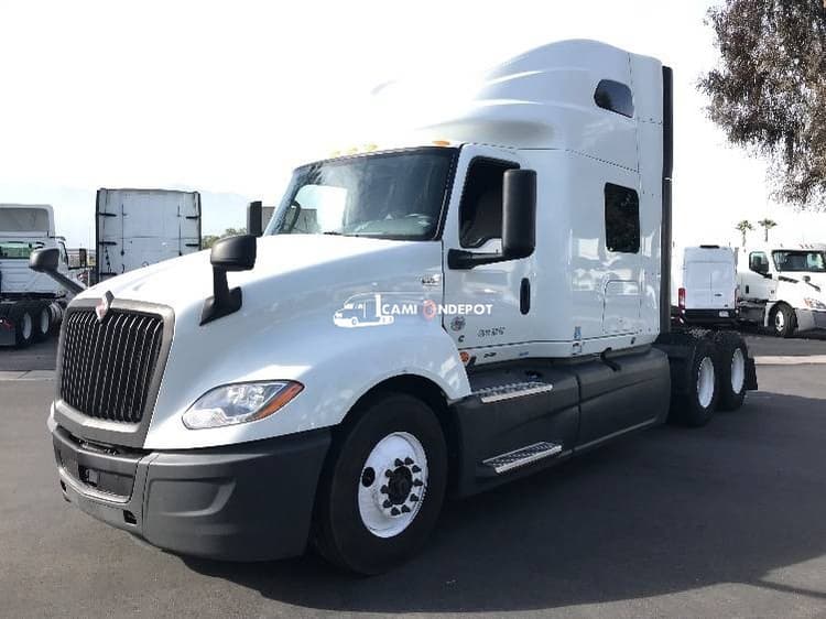 2022 International LT625 Sleeper Trucks