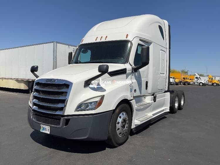 2021 Freightliner T12664ST Sleeper Trucks