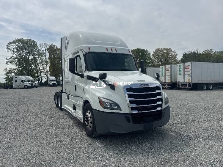 2021 Freightliner T12664ST Sleeper Trucks