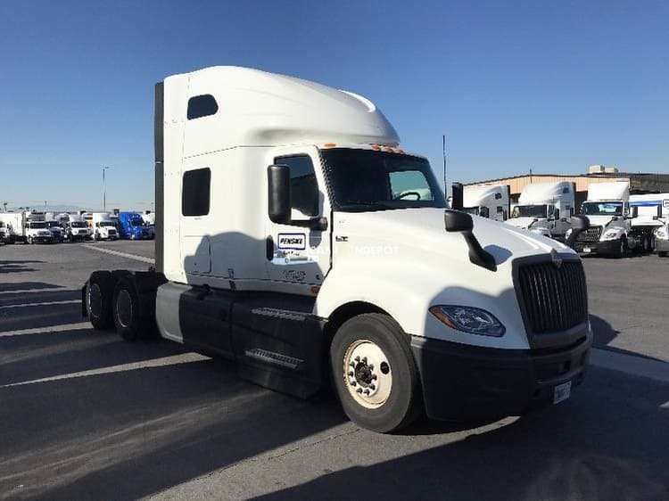 2022 International LT625 Sleeper Trucks