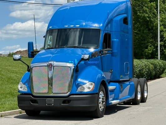 2020 Kenworth T680 Sleeper Trucks