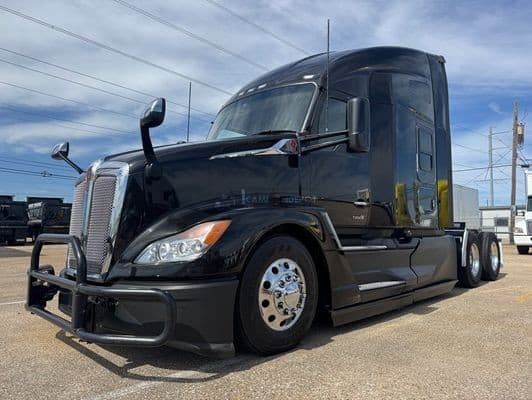 2022 Kenworth T680 Sleeper Trucks