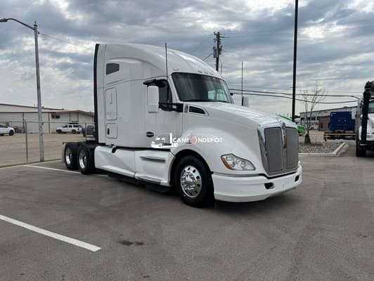 2021 Kenworth T680 Sleeper Trucks