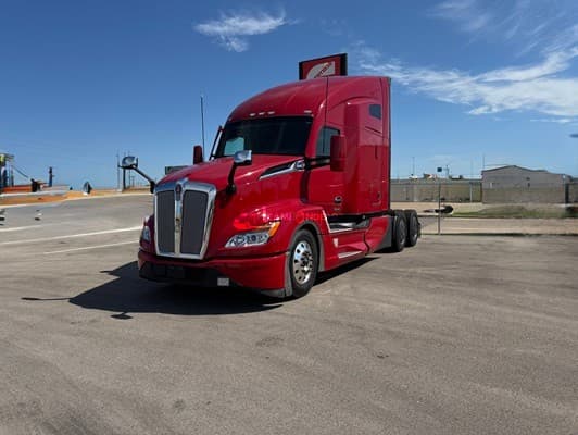 2023 Kenworth T680 Sleeper Trucks
