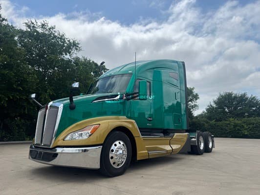 2023 Kenworth T680 Sleeper Trucks