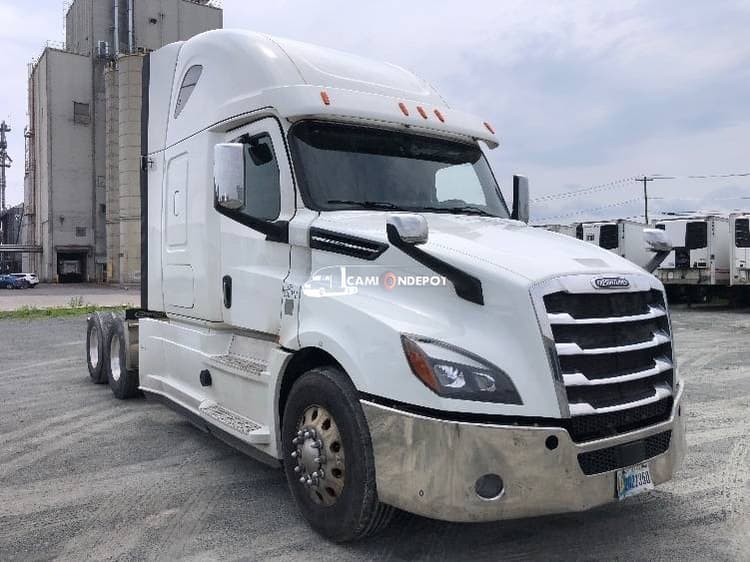 2020 Freightliner T12664ST Sleeper Trucks