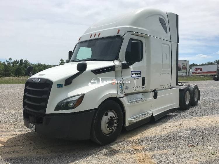 2021 Freightliner T12664ST Sleeper Trucks